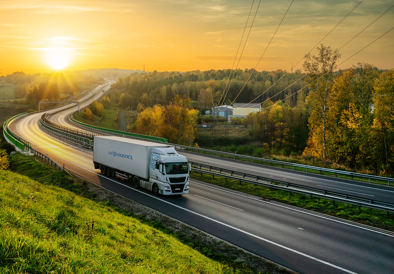 Lev Logistics Slider